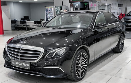 Mercedes-Benz E-Класс, 2018 год, 2 995 000 рублей, 5 фотография