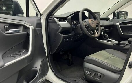 Toyota RAV4, 2025 год, 4 169 000 рублей, 13 фотография
