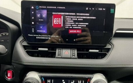 Toyota RAV4, 2025 год, 4 169 000 рублей, 16 фотография