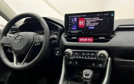 Toyota RAV4, 2025 год, 4 169 000 рублей, 19 фотография