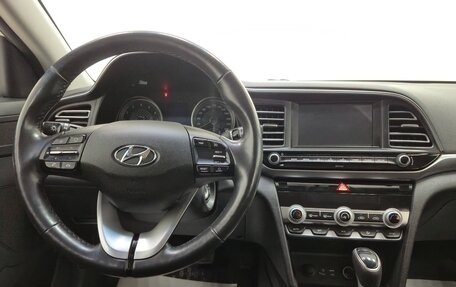 Hyundai Elantra VI рестайлинг, 2020 год, 1 740 000 рублей, 11 фотография