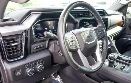 GMC Sierra, 2024 год, 7 500 000 рублей, 8 фотография