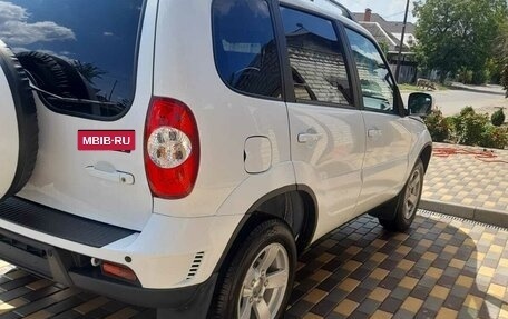 Chevrolet Niva I рестайлинг, 2018 год, 1 200 000 рублей, 4 фотография