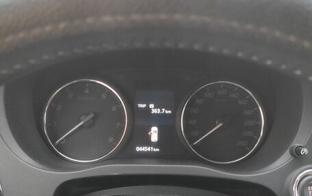 Mitsubishi Outlander III рестайлинг 3, 2022 год, 2 600 000 рублей, 13 фотография