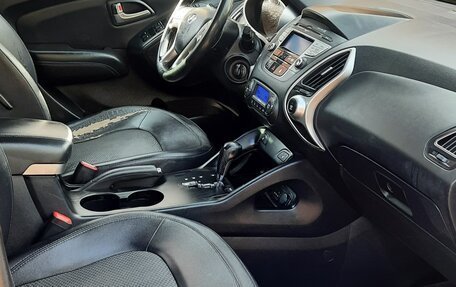 Hyundai ix35 I рестайлинг, 2010 год, 1 050 000 рублей, 4 фотография