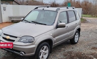 Chevrolet Niva I рестайлинг, 2018 год, 760 000 рублей, 2 фотография