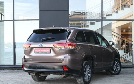 Toyota Highlander III, 2019 год, 4 030 000 рублей, 6 фотография