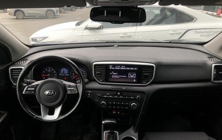 KIA Sportage IV рестайлинг, 2021 год, 2 463 000 рублей, 10 фотография