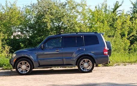 Mitsubishi Montero III, 2005 год, 999 999 рублей, 1 фотография