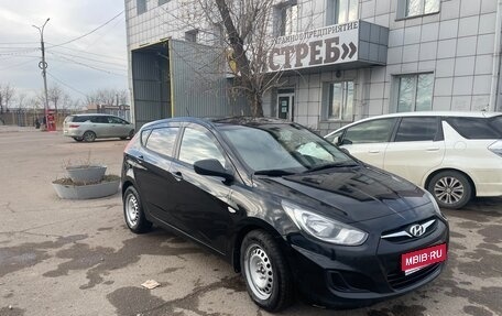 Hyundai Solaris II рестайлинг, 2011 год, 750 000 рублей, 1 фотография