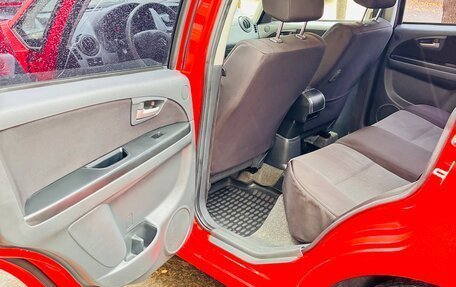 Suzuki SX4 II рестайлинг, 2007 год, 400 000 рублей, 12 фотография