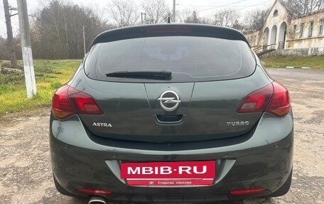 Opel Astra J, 2010 год, 690 000 рублей, 4 фотография