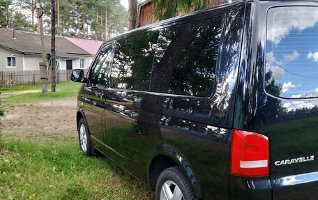 Volkswagen Caravelle T5, 2014 год, 2 300 000 рублей, 2 фотография