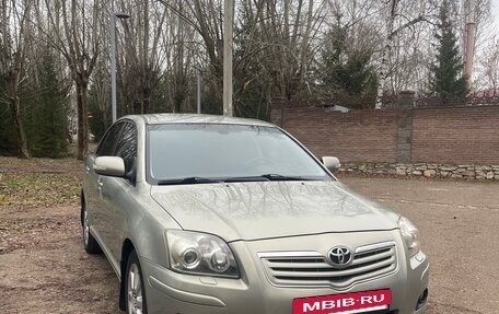 Toyota Avensis III рестайлинг, 2008 год, 890 000 рублей, 2 фотография