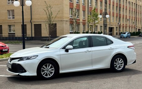 Toyota Camry, 2018 год, 2 222 222 рублей, 2 фотография