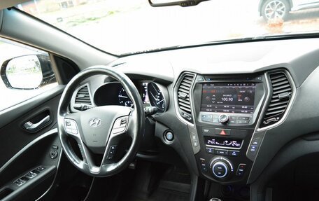 Hyundai Santa Fe III рестайлинг, 2017 год, 2 600 000 рублей, 18 фотография