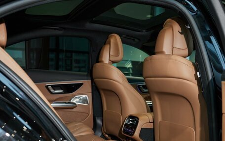 Mercedes-Benz E-Класс, 2025 год, 11 000 000 рублей, 12 фотография