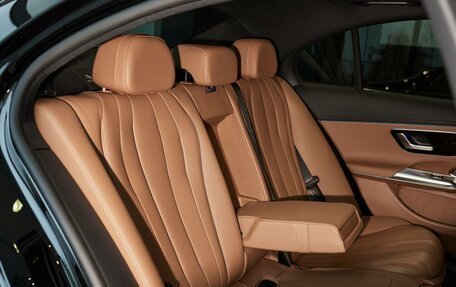 Mercedes-Benz E-Класс, 2025 год, 11 000 000 рублей, 13 фотография