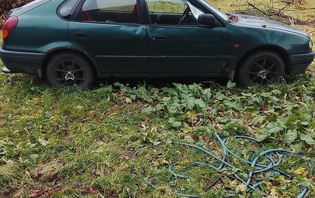 Toyota Corolla, 1999 год, 120 000 рублей, 1 фотография