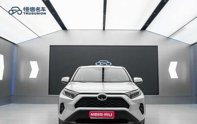 Toyota RAV4, 2022 год, 2 400 000 рублей, 1 фотография