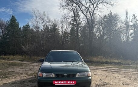 Nissan Almera, 1997 год, 210 000 рублей, 2 фотография