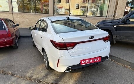 KIA Rio IV, 2021 год, 1 350 000 рублей, 3 фотография
