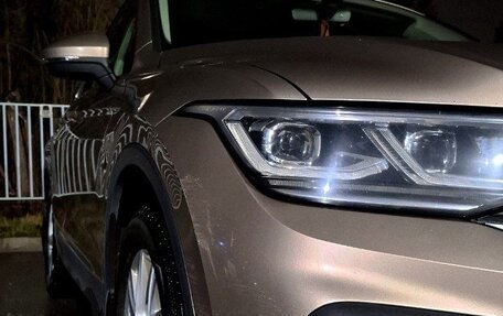 Volkswagen Tiguan II, 2021 год, 3 800 000 рублей, 3 фотография