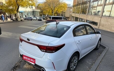 KIA Rio IV, 2021 год, 1 350 000 рублей, 5 фотография