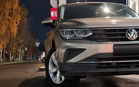 Volkswagen Tiguan II, 2021 год, 3 800 000 рублей, 19 фотография