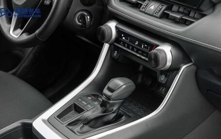 Toyota RAV4, 2022 год, 2 400 000 рублей, 16 фотография