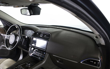 Jaguar F-Pace, 2017 год, 2 655 000 рублей, 9 фотография