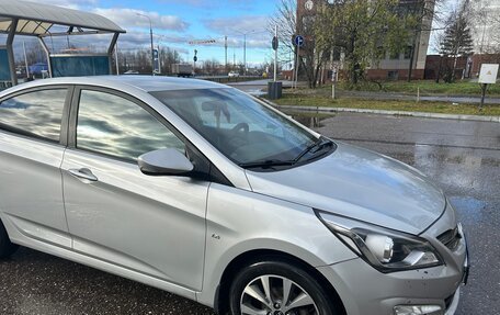 Hyundai Solaris II рестайлинг, 2015 год, 900 000 рублей, 7 фотография