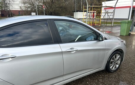 Hyundai Solaris II рестайлинг, 2015 год, 900 000 рублей, 6 фотография