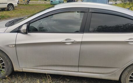 Hyundai Solaris II рестайлинг, 2015 год, 900 000 рублей, 10 фотография