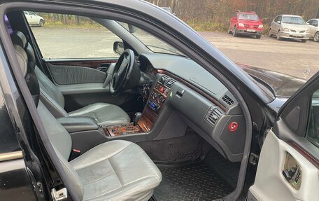 Mercedes-Benz E-Класс, 1999 год, 412 000 рублей, 9 фотография