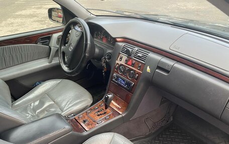 Mercedes-Benz E-Класс, 1999 год, 412 000 рублей, 8 фотография