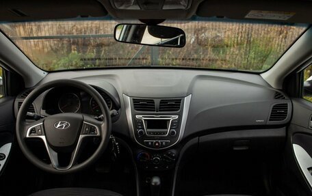 Hyundai Solaris II рестайлинг, 2016 год, 1 120 000 рублей, 21 фотография