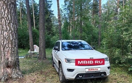 Jeep Grand Cherokee, 2019 год, 3 850 000 рублей, 10 фотография