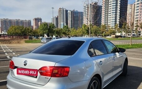 Volkswagen Jetta VI, 2012 год, 1 020 000 рублей, 5 фотография