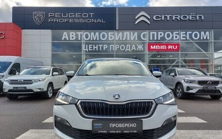 Skoda Rapid II, 2022 год, 1 700 000 рублей, 2 фотография