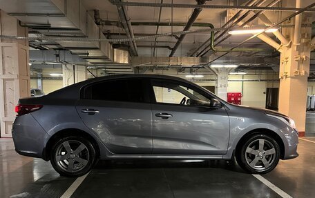 KIA Rio IV, 2018 год, 1 200 000 рублей, 8 фотография