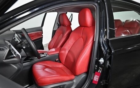 Toyota Camry, 2020 год, 2 669 000 рублей, 10 фотография