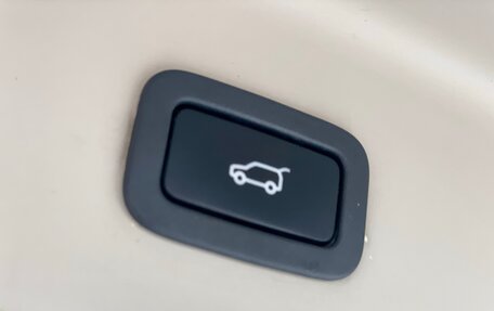 Land Rover Range Rover IV рестайлинг, 2014 год, 3 500 000 рублей, 22 фотография