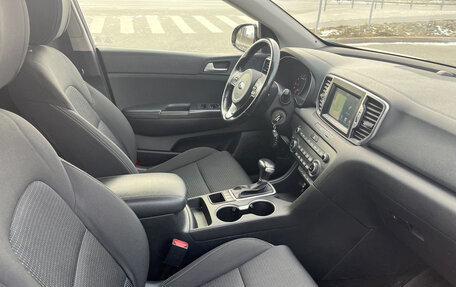 KIA Sportage IV рестайлинг, 2017 год, 2 300 000 рублей, 5 фотография