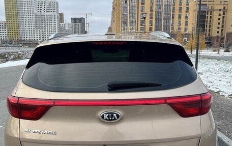 KIA Sportage IV рестайлинг, 2017 год, 2 300 000 рублей, 2 фотография