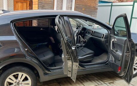 KIA Sportage IV рестайлинг, 2017 год, 1 800 000 рублей, 8 фотография