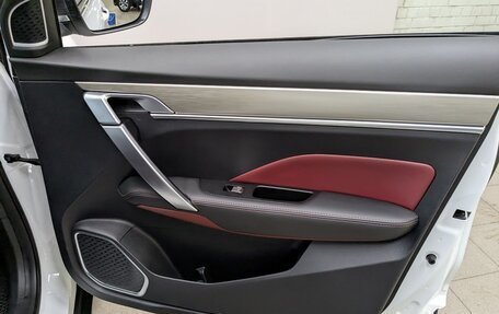 Geely Coolray I, 2023 год, 1 900 000 рублей, 19 фотография