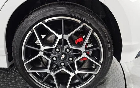 Hyundai Kona I, 2022 год, 2 150 000 рублей, 5 фотография