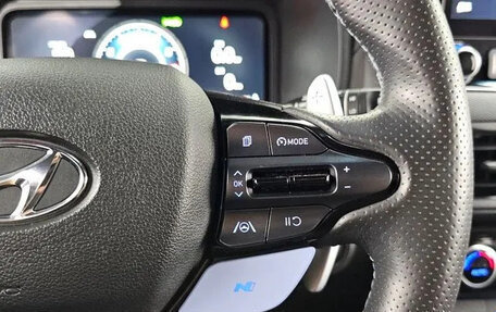 Hyundai Kona I, 2022 год, 2 150 000 рублей, 18 фотография