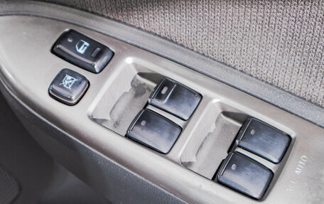 Toyota Wish II, 2003 год, 749 000 рублей, 13 фотография